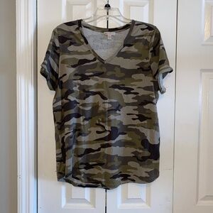 Eliane rose size 1x ladies camo tshirt